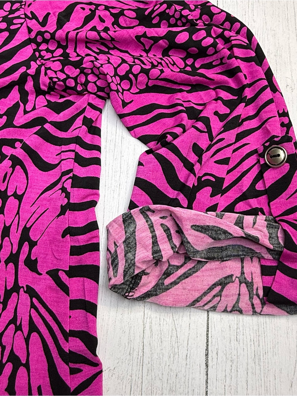 Dear Scarlett Lizzy Top Magenta Black Zebra Animal Print 3/4 Sleeve NWT Sz Large - Picture 4 of 12
